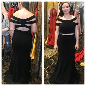 Prom dress